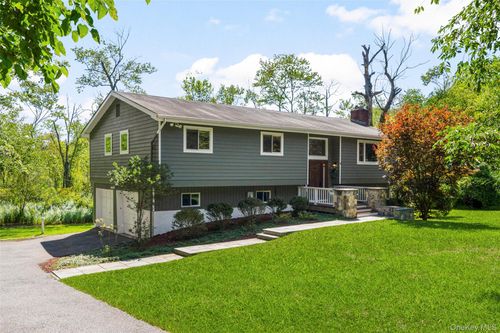 42 Hollow Oak Rd, Chappaqua, NY, 10514-3530 | Card Image