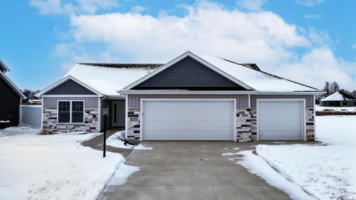 4914 Whittlebury Dr, Fort Wayne, IN, 46818-2318 | Card Image