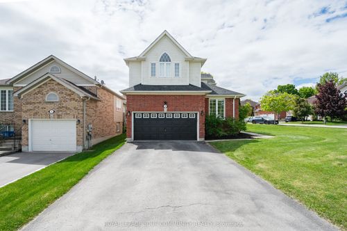 48 Dr Jones Dr, Schomberg, ON, L0G1T0 | Card Image