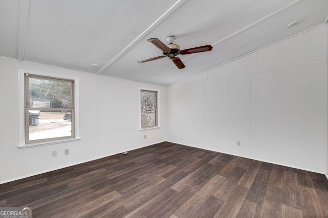 252 Lakeview Dr, House other with 3 bedrooms, 2 bathrooms and 2 parking in Locust Grove GA | Image 24