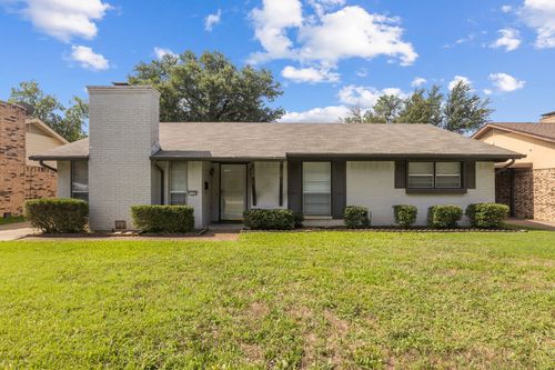 1124 Janell Dr, Irving, TX, 75062-6975 | Card Image