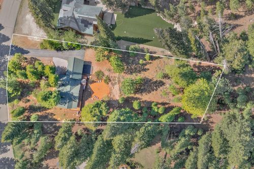 11310 Thelin Dr, Truckee, CA, 96161-3103 | Card Image