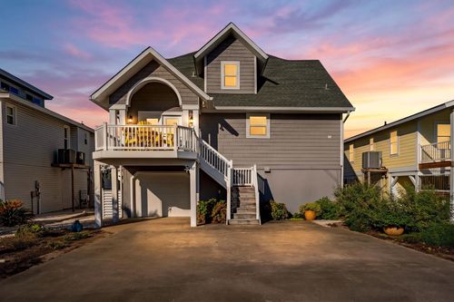 27 Monroe St, Ocean Isle Beach, NC, 28469-7640 | Card Image