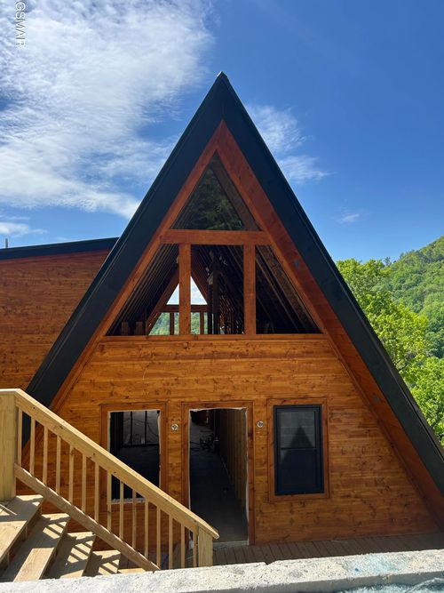 2636 Overholt Trl, Sevierville, TN, 37862-7929 | Card Image