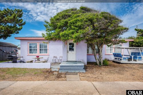 207 E Oregon Ave, Kill Devil Hills, NC, 27948-6916 | Card Image