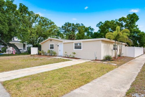 4438 W Wyoming Avenue, TAMPA, FL, 33616 | Card Image