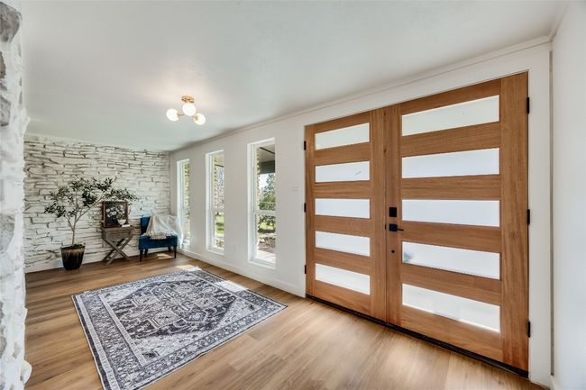 11704 Indianhead Dr, House other with 3 bedrooms, 2 bathrooms and 4 parking in Austin TX | Image 6