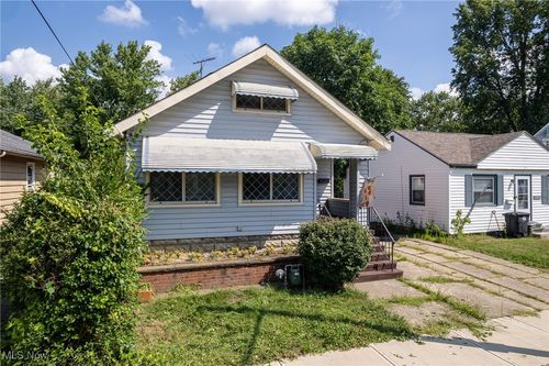 13516 Astor Ave, Cleveland, OH, 44135-5012 | Card Image