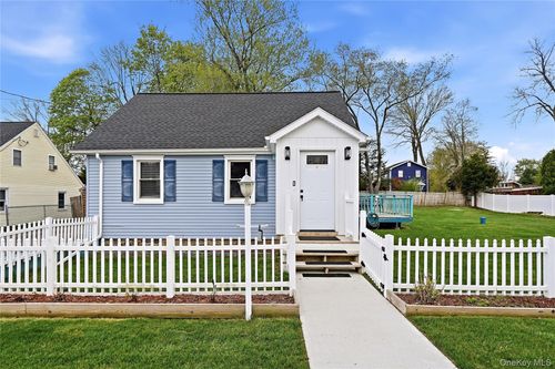 6 Dellacona Road, Kent, NY, 10512 | Card Image