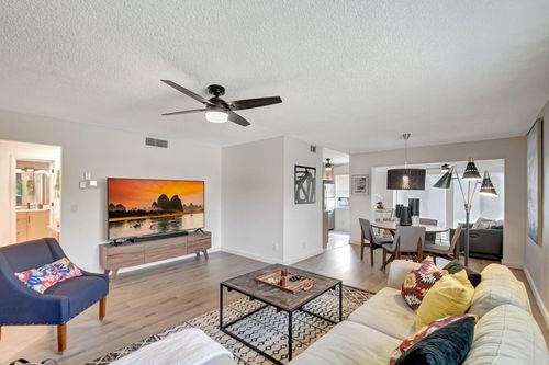 apt-204-23 Colonial Club Dr, Boynton Beach, FL, 33435-8445 | Card Image