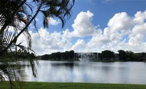apt-304-1522 Whitehall Dr, Davie, FL, 33324-6645 | Card Image