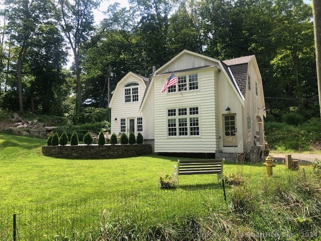 Lake Rd, Ridgefield, CT 06877