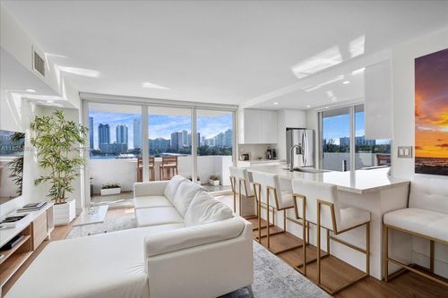 apt-701-3703 Ne 166th St, North Miami Beach, FL, 33160-3804 | Card Image