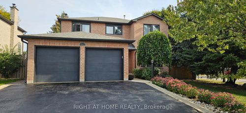 1517 Queensbury Cres, Oakville, ON, L6H4G6 | Card Image