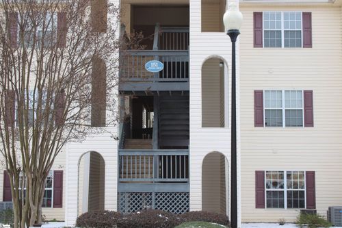 unit-302-151 Wexford Dr, Anderson, SC, 29621-1727 | Card Image