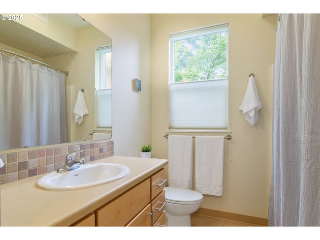 APT-38 - 327 Rustic Pl, Condo with 2 bedrooms, 2 bathrooms and 1 parking in Eugene OR | Image 24