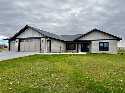 115 Barber Cir, Granite Falls, MN, 56241-1839 | Card Image