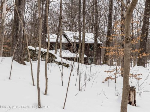 74 Lemon Ln, Rhinebeck, NY, 12572-1015 | Card Image