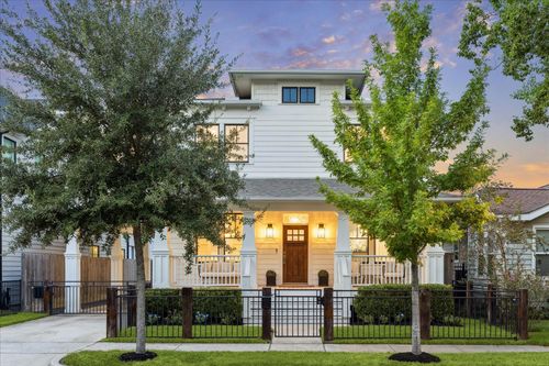 915 Highland St, Houston, TX, 77009-6512 | Card Image