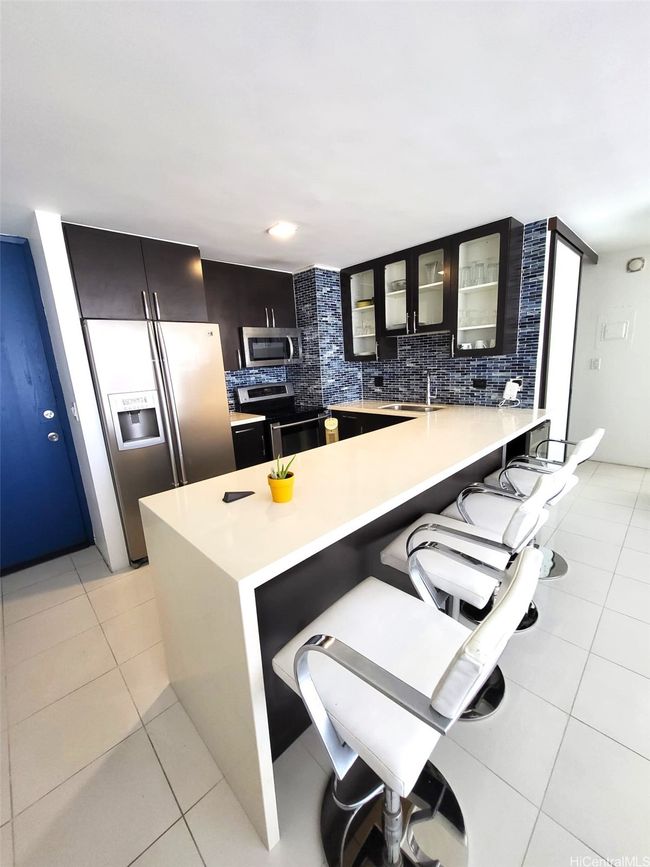 APT-3404 - 411 Hobron Ln, House other with 1 bedrooms, 1 bathrooms and 1 parking in Honolulu HI | Image 6