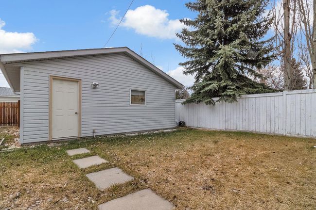 284 Acadia Drive Se, House other with 4 bedrooms, 2 bathrooms and 4 parking in Calgary AB | Image 36