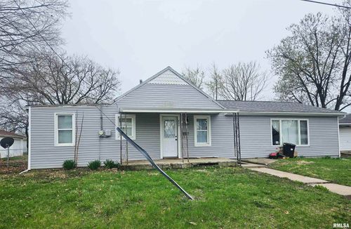 640 Grant Pl, Canton, IL, 61520-3150 | Card Image