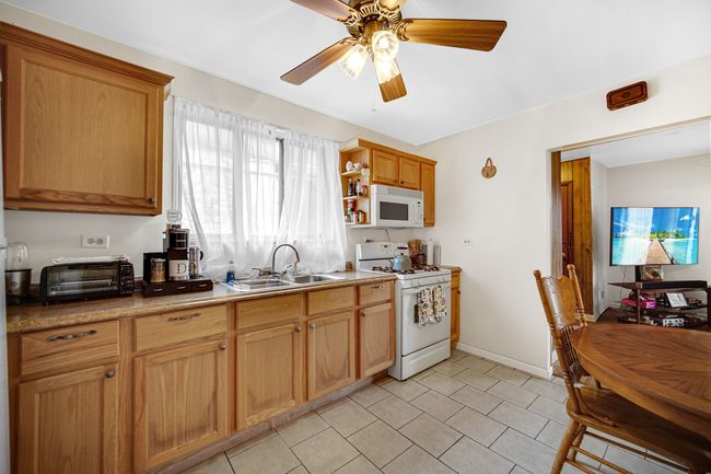 1532 N 39 Th Ave, House other with 5 bedrooms, 1 bathrooms and 2 parking in Stone Park IL | Image 10