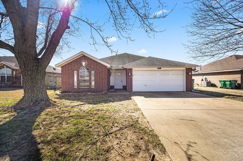 851 Honeysuckle Dr, Centerton, AR, 72719-9651 | Card Image