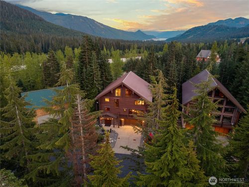 6 Summit Way, Snoqualmie Pass, WA, 98068-5006 | Card Image