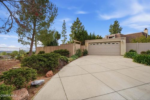 2909 Blue Spruce Circle, Thousand Oaks, CA, 91360 | Card Image