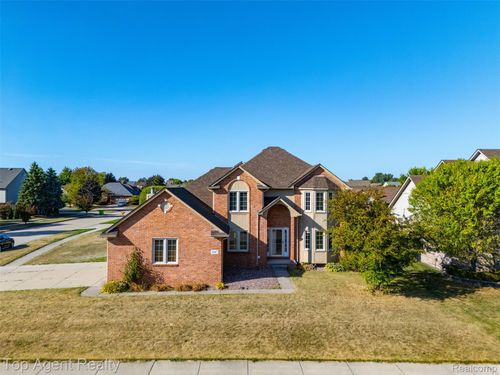20347 Balmoral Dr, Macomb, MI, 48044-5900 | Card Image
