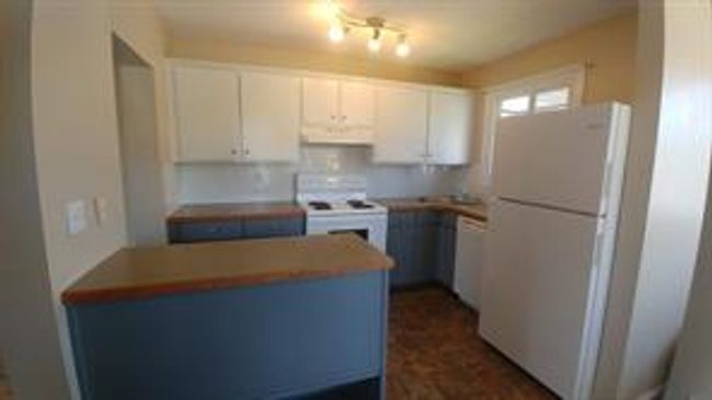 4504 47 St, Home with 2 bedrooms, 1 bathrooms and 2 parking in Innisfail AB | Image 9