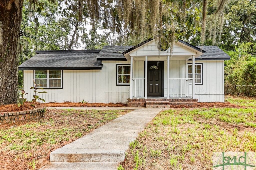 Hendry Ave, Savannah, GA 31406