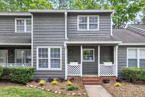 136 Lake Hollow Cir, Cary, NC, 27513-4929 | Card Image