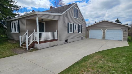 315 W Mill St, Oscoda, MI, 48750-1323 | Card Image
