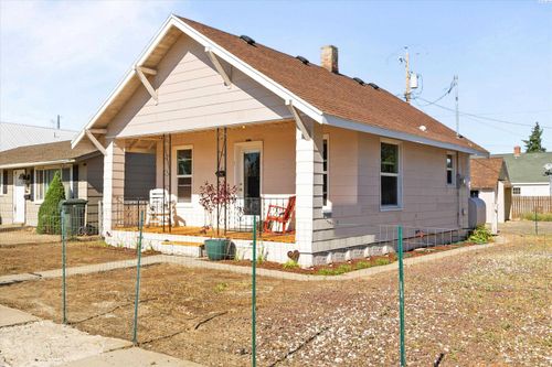 207 E 8th Ave, Ritzville, WA, 99169-1621 | Card Image
