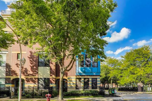 0-420 W Elm St, Chicago, IL, 60610-2408 | Card Image