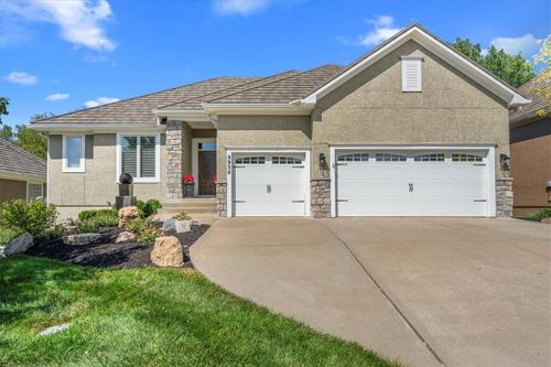 9934 Fountain Circle, Lenexa, KS, 66220 | Card Image