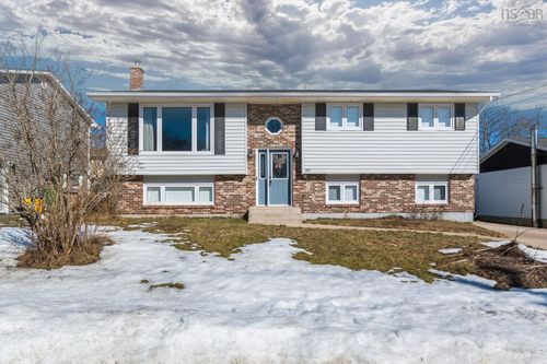 107 La Pierre Cres, Dartmouth, NS, B2W5C9 | Card Image