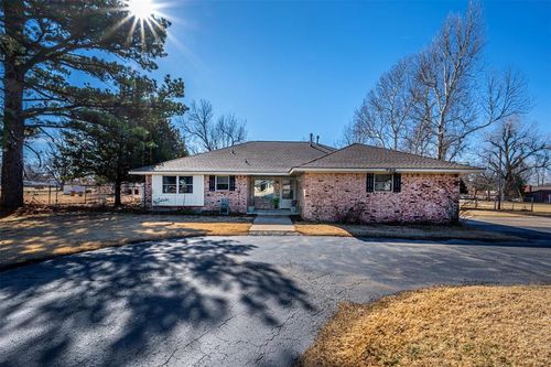 732 E Suera Ter, Mustang, OK, 73064-4540 | Card Image