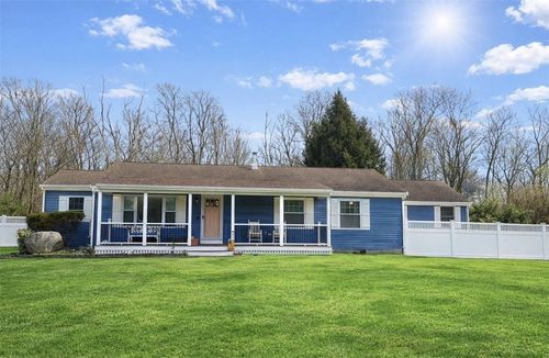 72 Kevin Dr, Tiverton, RI, 02878-3113 | Card Image