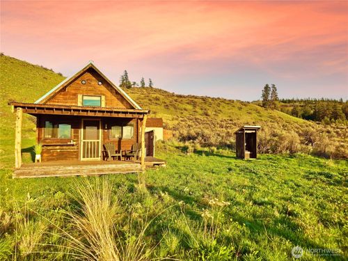 25 Corral Ln, Waterville, WA, 98858-5909 | Card Image