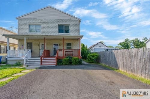 114 Runyon Ave, Middlesex, NJ, 08846-2221 | Card Image