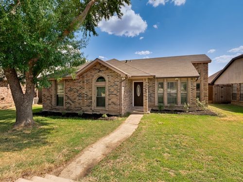 4505 Queen Cir, The Colony, TX, 75056-3309 | Card Image