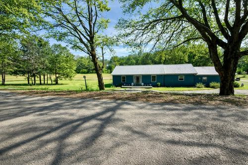 2705 Johnson Branch Rd, Leoma, TN, 38468-7021 | Card Image