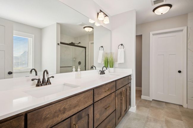 Primary bathroom with dual sinks | Image 31
