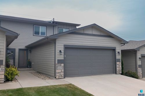 1215 N Brennan Ct Court, Sioux Falls, SD, 57110 | Card Image