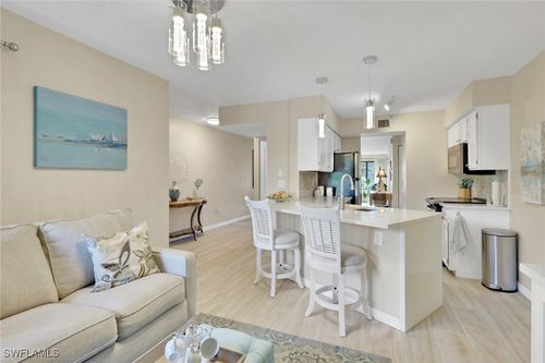 apt-b5-120 Cypress Way E, Naples, FL, 34110-1255 | Card Image