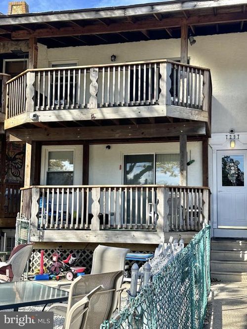 7297 Guilford Rd, UPPER DARBY, PA, 19082-5183 | Card Image