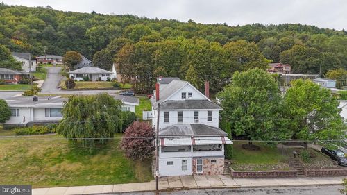 120 W Abbott St, LANSFORD, PA, 18232-1903 | Card Image